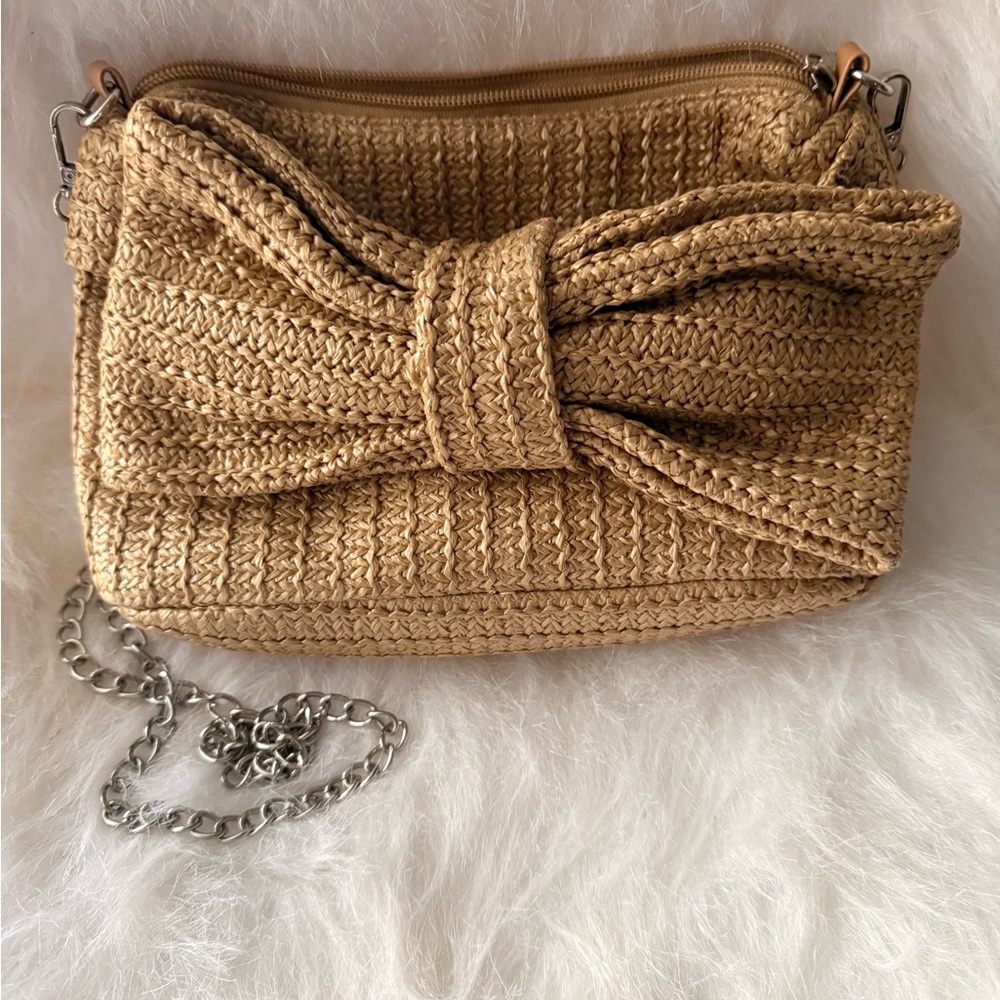 Elegant Tan Woven Bow Bag